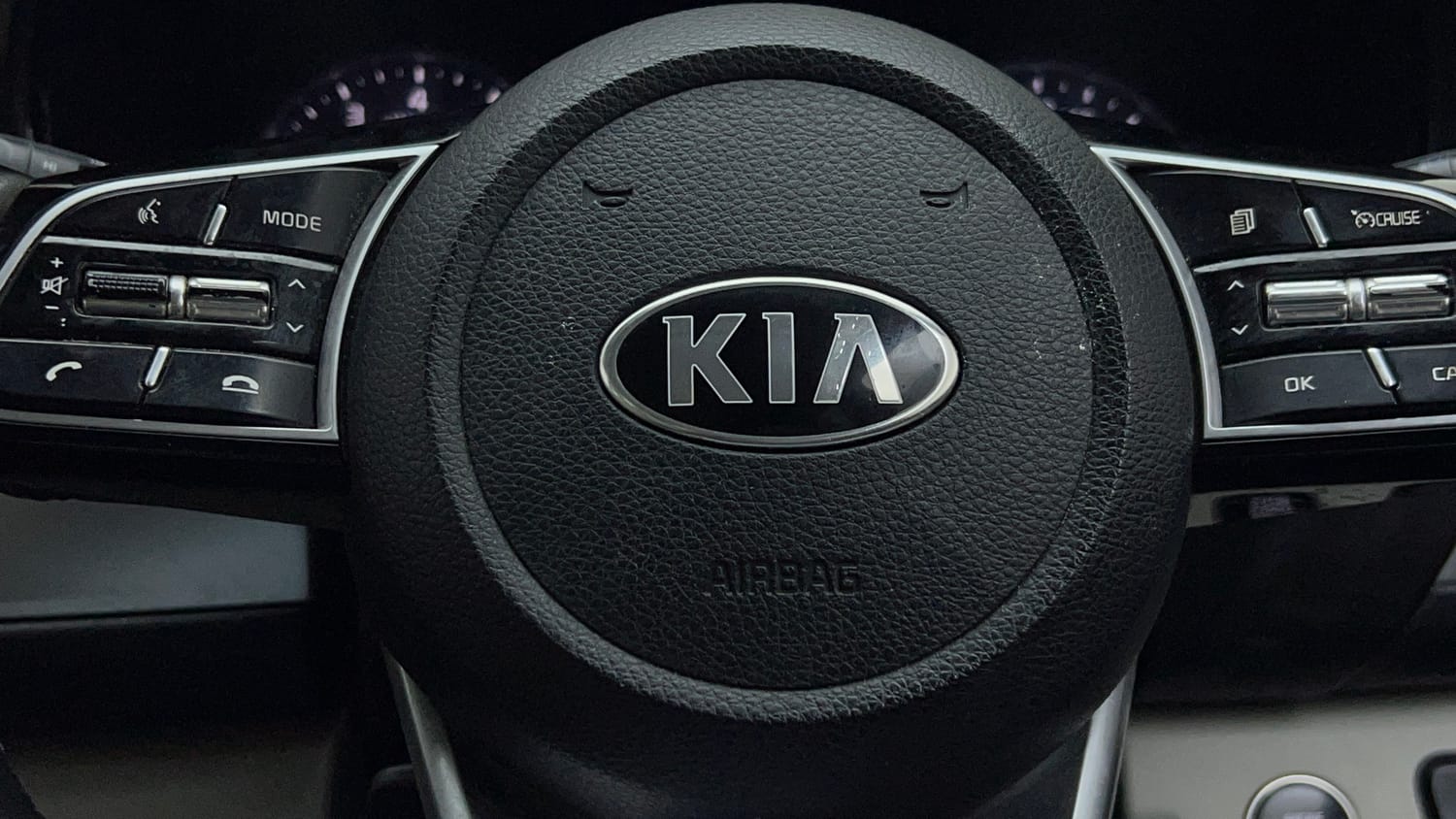 Used 2021 kia Seltos HTX IVT 1.5 Petrol Automatic top_features Airbags
