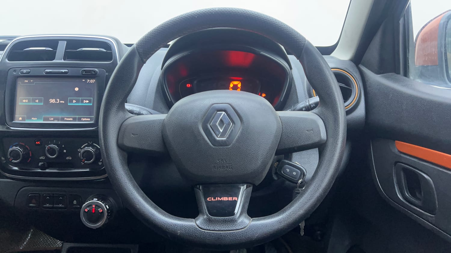 Used 2018 Renault Kwid CLIMBER 1.0 AMT Petrol Automatic interior STEERING VIEW