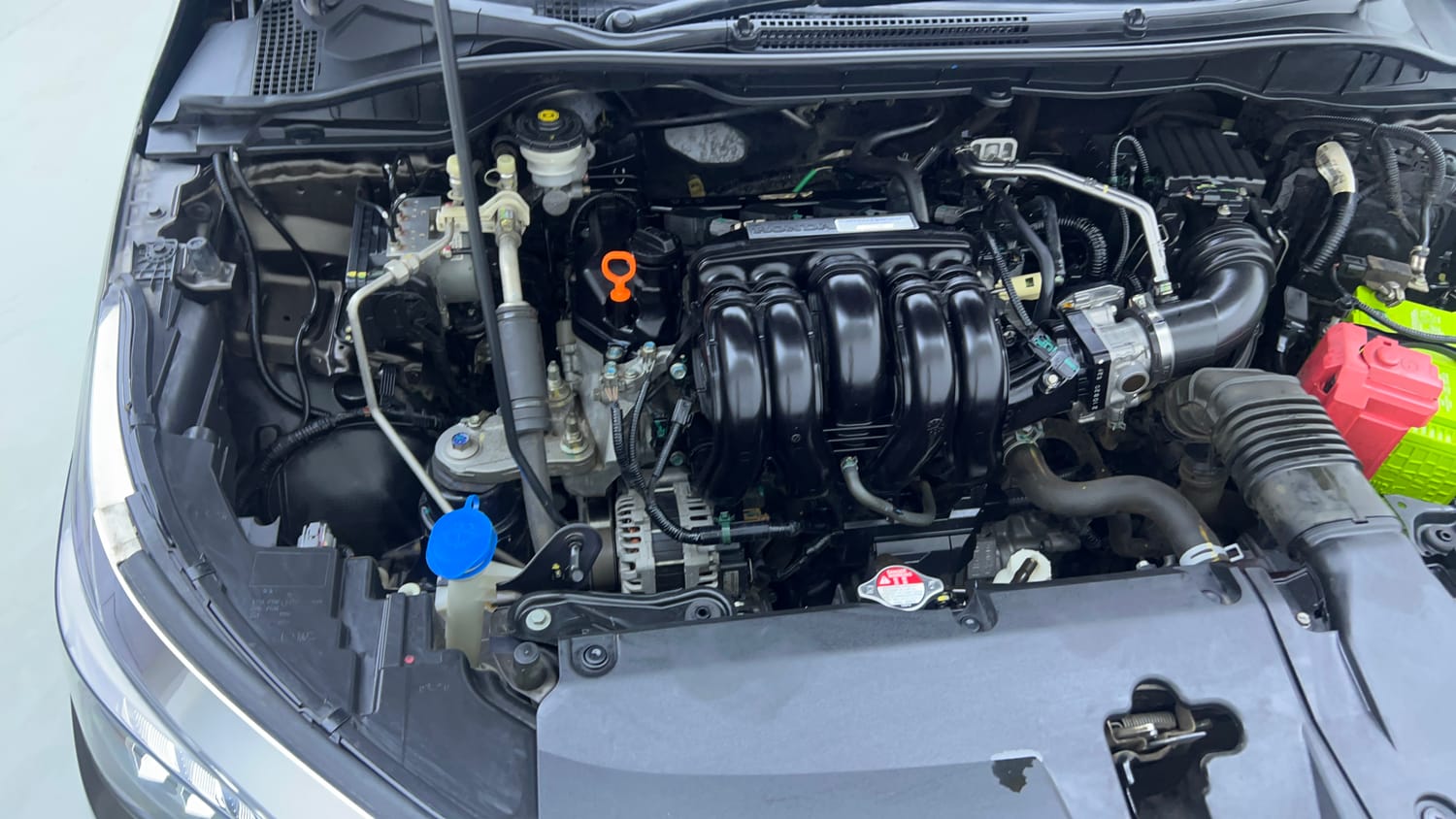 Used 2021 Honda City ZX CVT Petrol Petrol Automatic engine ENGINE RIGHT SIDE VIEW