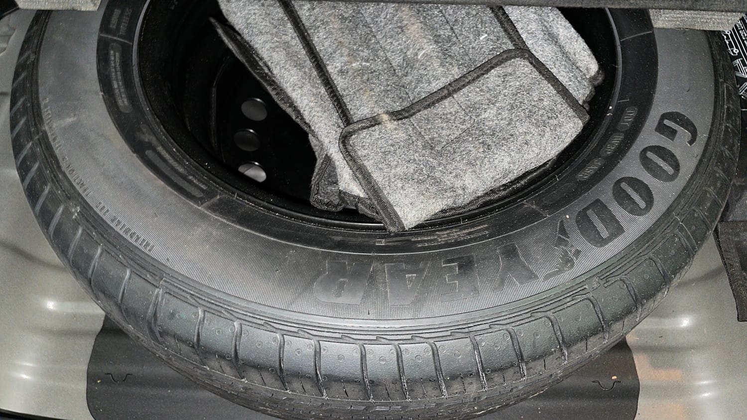 Used 2020 Hyundai Creta SX 1.6 Petrol Petrol Manual tyres SPARE TYRE VIEW