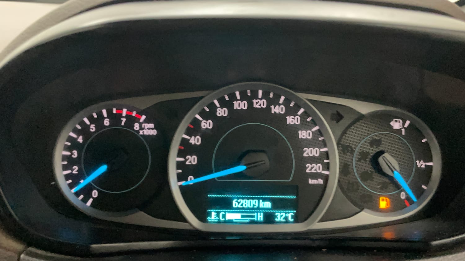 Used 2018 Ford Freestyle Titanium 1.2 Ti-VCT Petrol Manual interior CLUSTERMETER VIEW