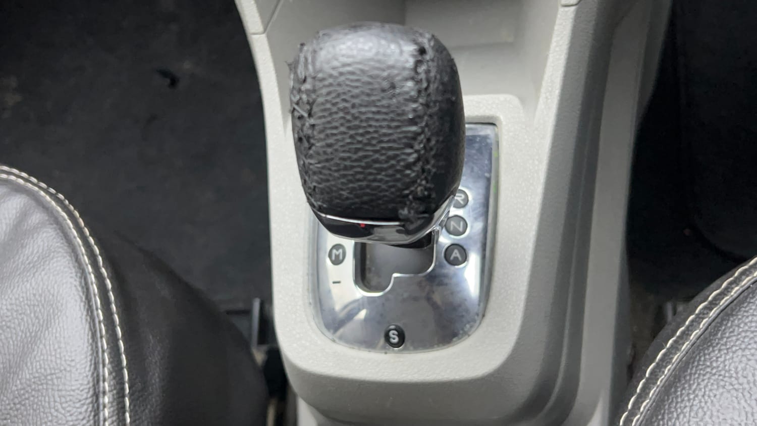 Used 2019 Tata Tiago Revotron XZA Petrol Automatic interior GEAR  KNOB VIEW