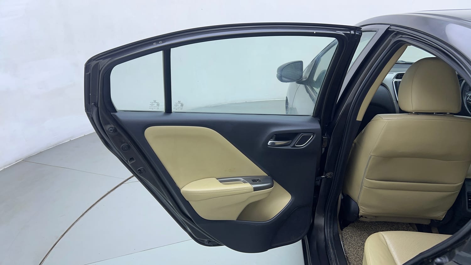 Used 2017 Honda City ZX CVT Petrol Petrol Automatic interior LEFT REAR DOOR OPEN VIEW