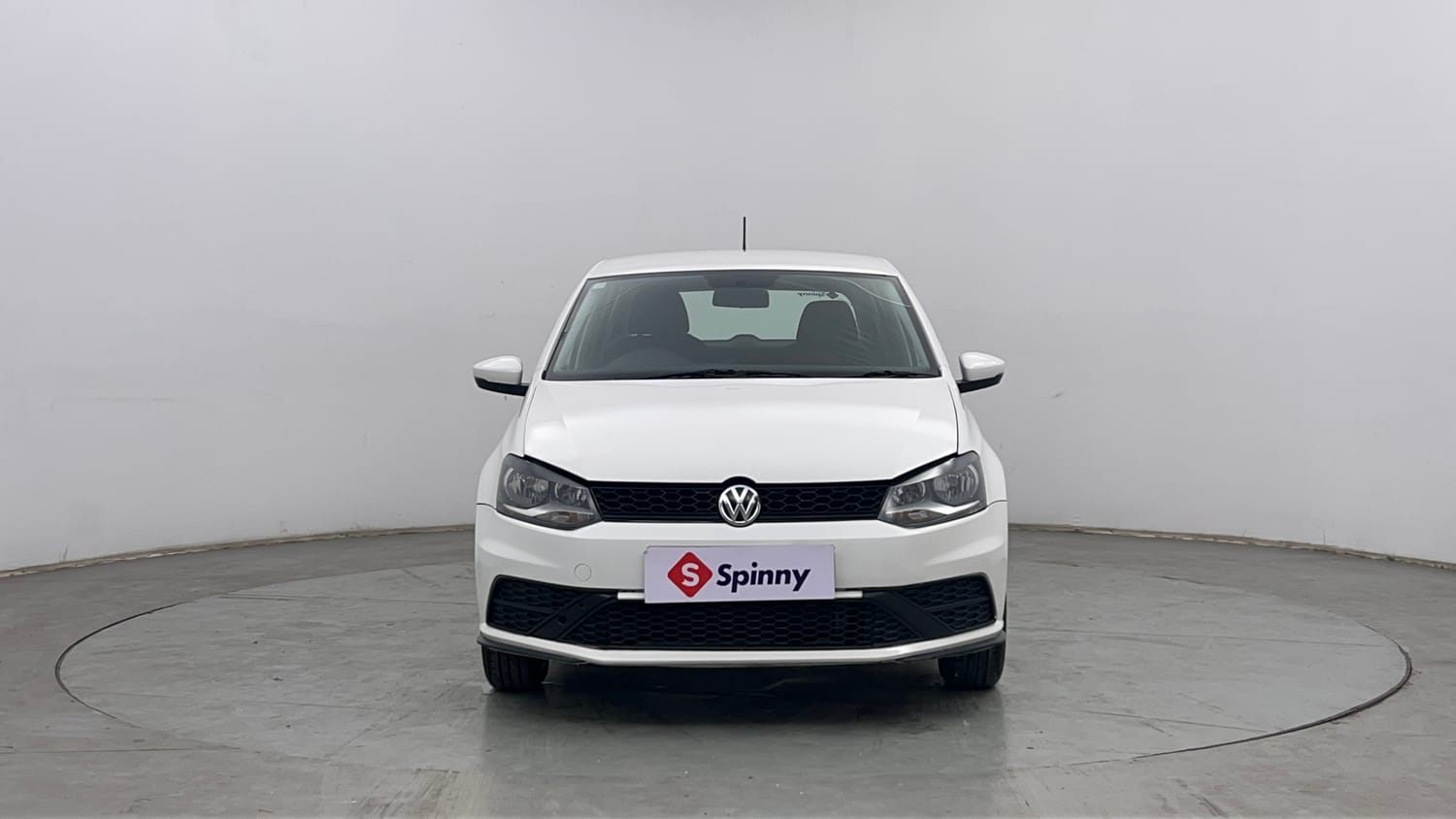 Used 2022 Volkswagen Polo Trendline 1.0L MPI Petrol Manual exterior FRONT VIEW