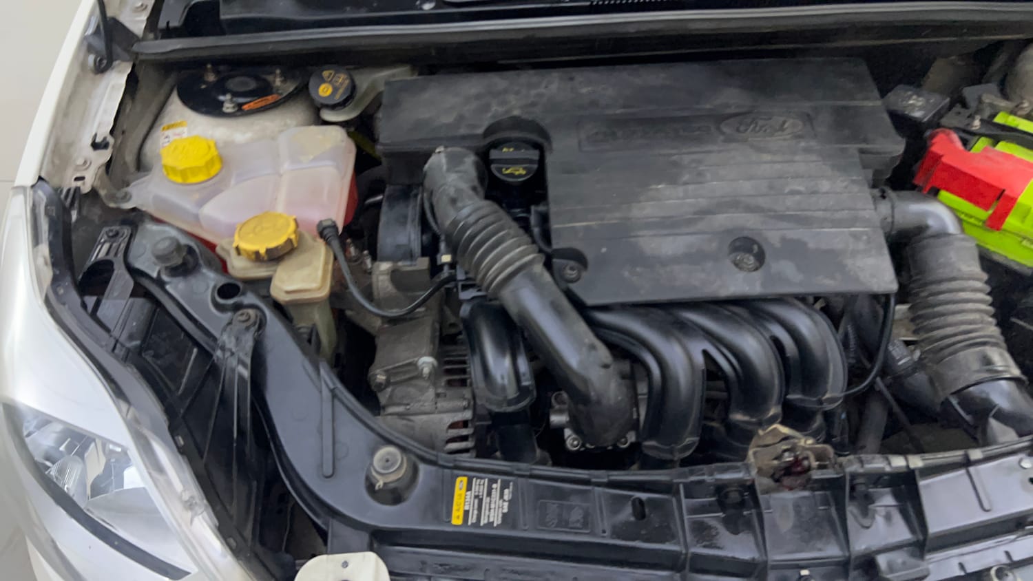 Used 2015 Ford Figo Duratec Petrol Titanium 1.2 Petrol Manual engine ENGINE RIGHT SIDE VIEW
