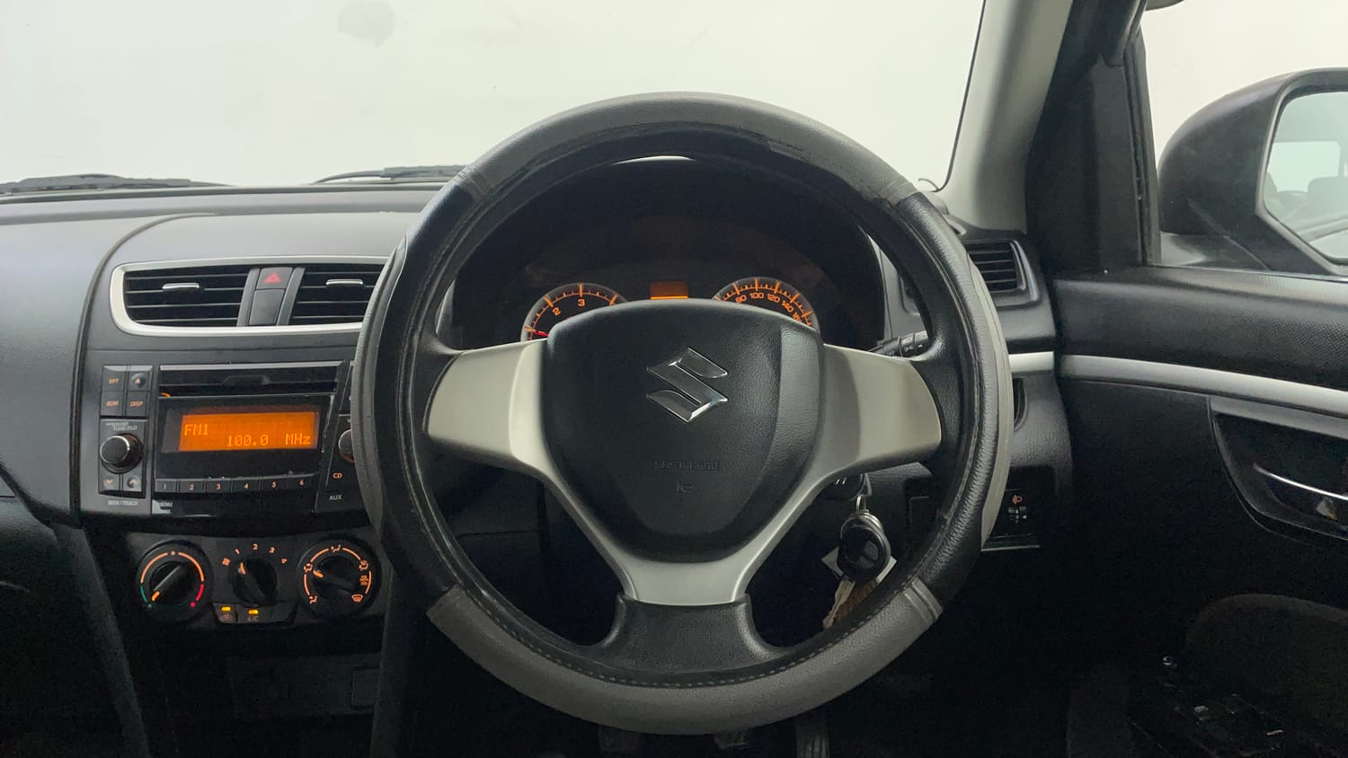 Used 2016 Maruti Suzuki Swift VDi (O) Diesel Manual interior STEERING VIEW