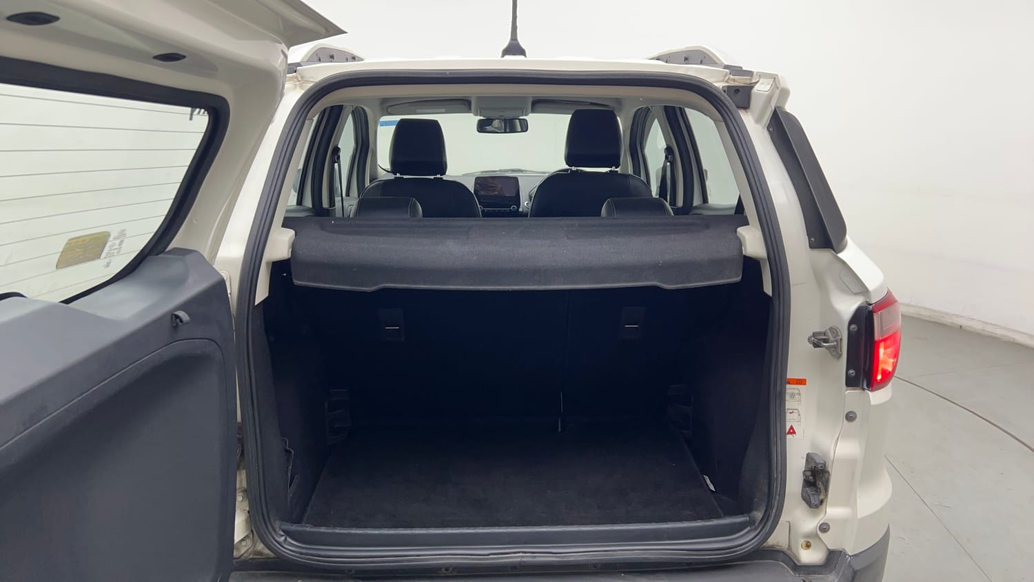 Used 2018 Ford EcoSport Titanium + 1.5L Ti-VCT Petrol Manual interior DICKY INSIDE VIEW