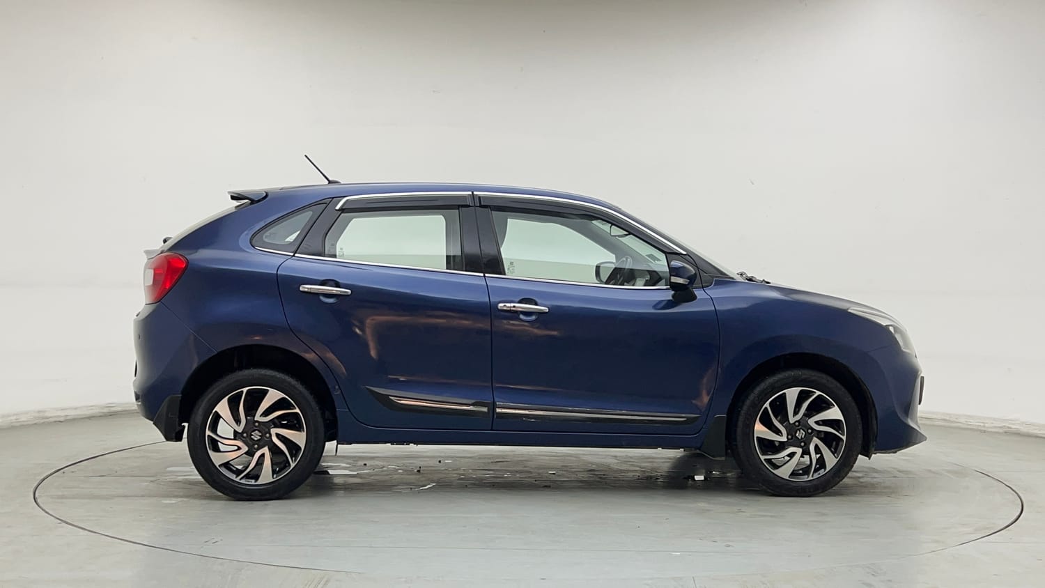 Used 2019 Maruti Suzuki Baleno Zeta Petrol Manual exterior RIGHT SIDE VIEW