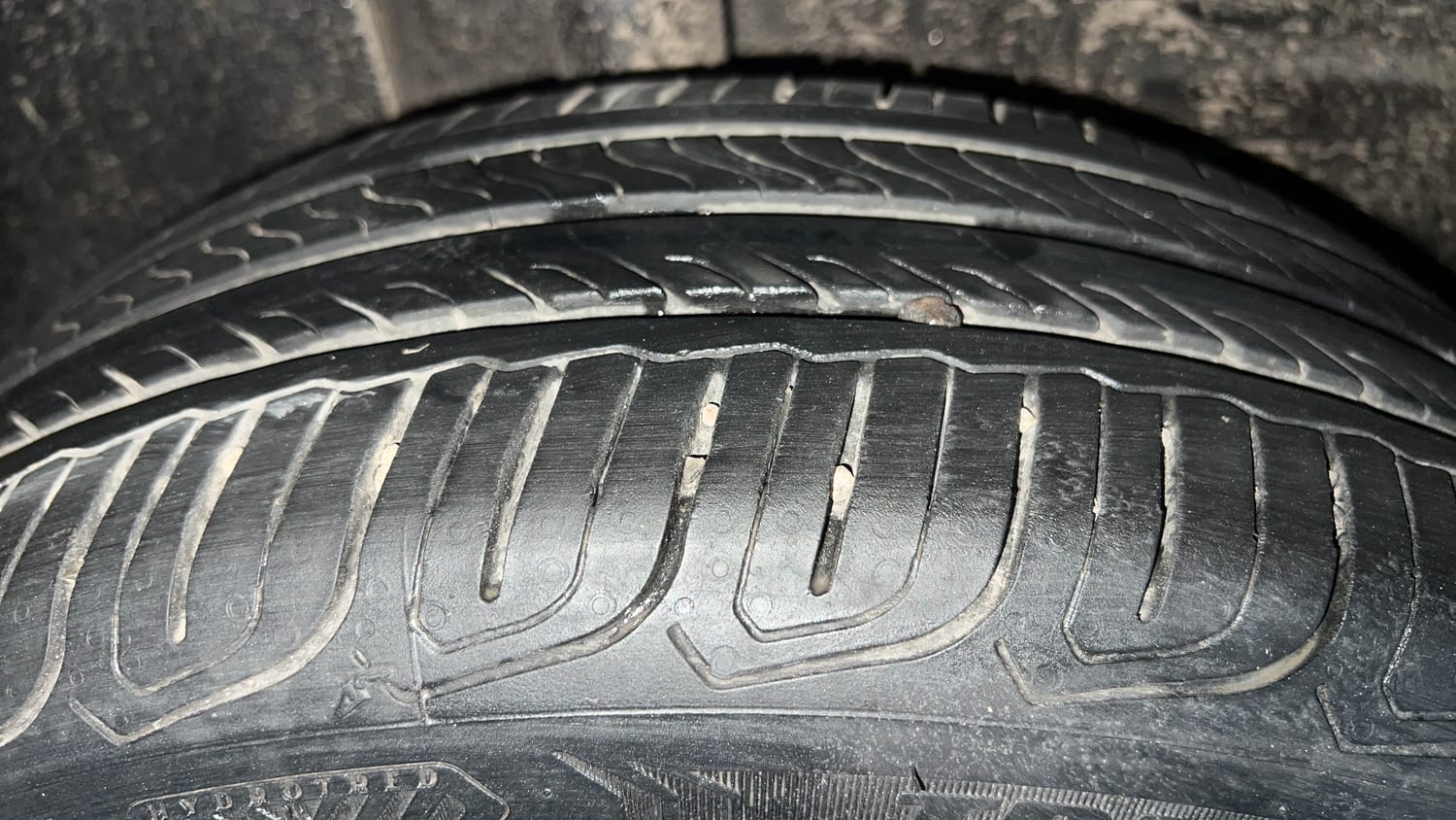 Used 2024 Tata Altroz XZ Petrol Petrol Manual tyres RIGHT REAR TYRE TREAD VIEW