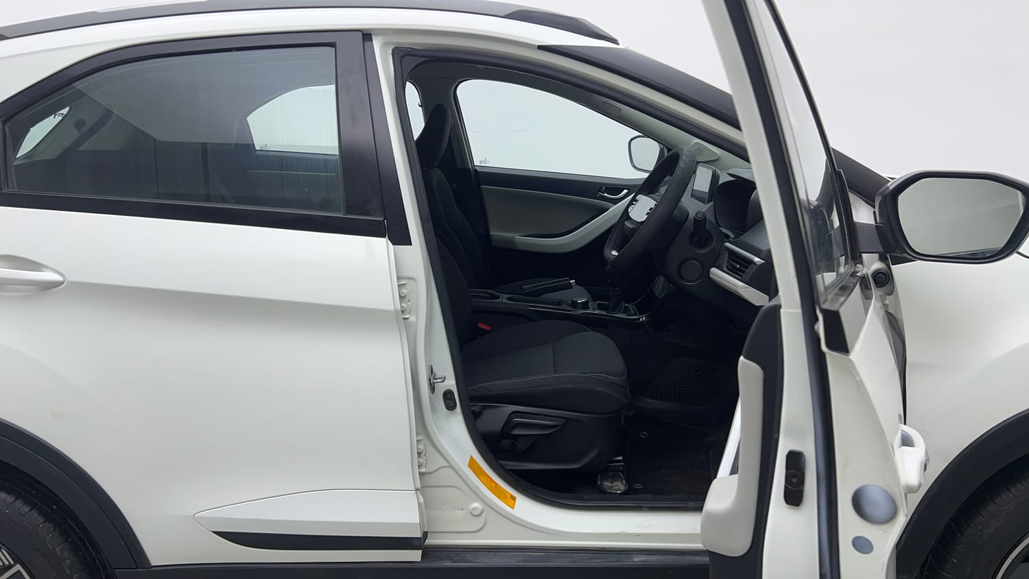 Used 2023 Tata Nexon Creative 1.2 Revotron Petrol 6MT Petrol Manual interior RIGHT SIDE FRONT DOOR CABIN VIEW
