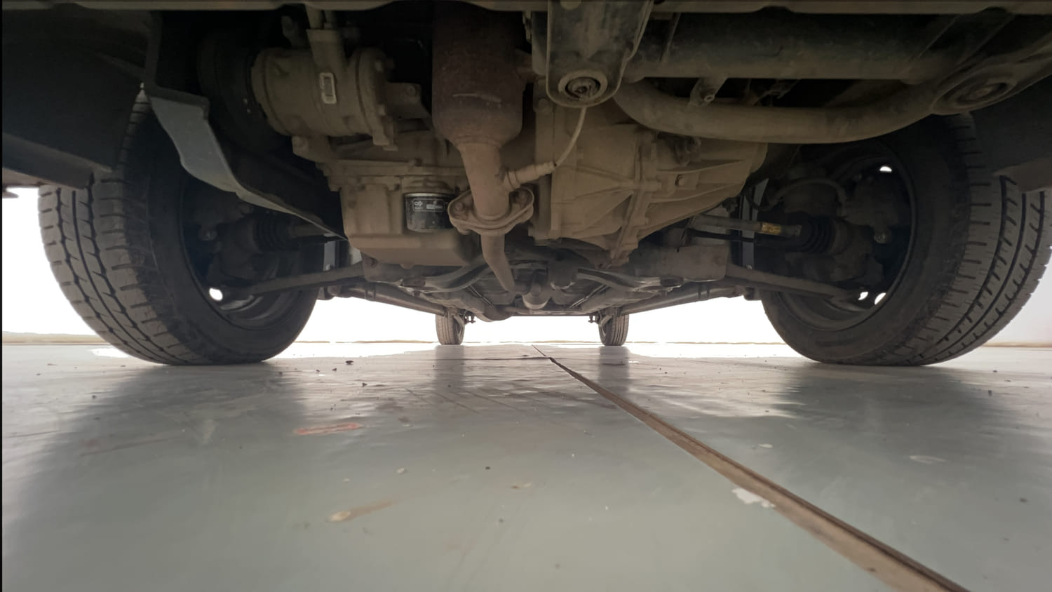 Used 2018 Maruti Suzuki Wagon R 1.0 VXI AMT Petrol Automatic extra FRONT LEFT UNDERBODY VIEW