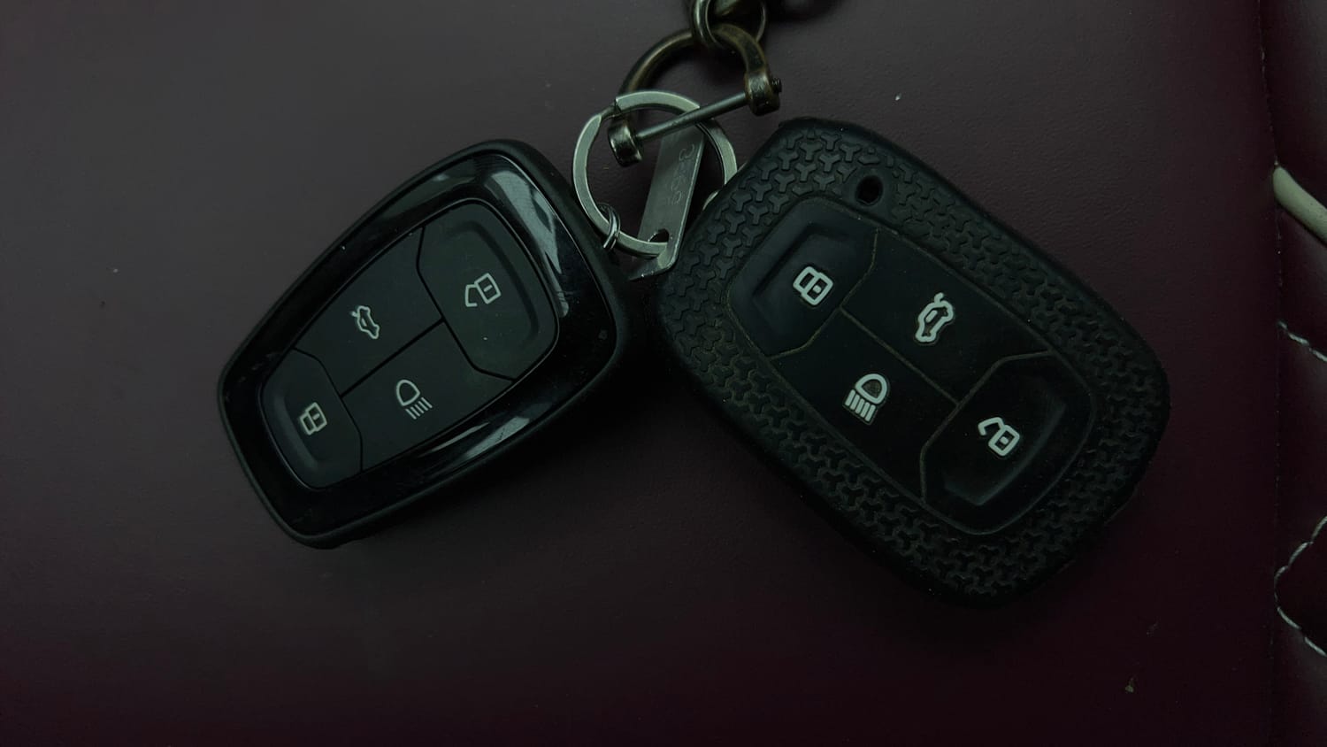 Used 2024 Tata Altroz XZ Petrol Petrol Manual extra CAR KEY VIEW