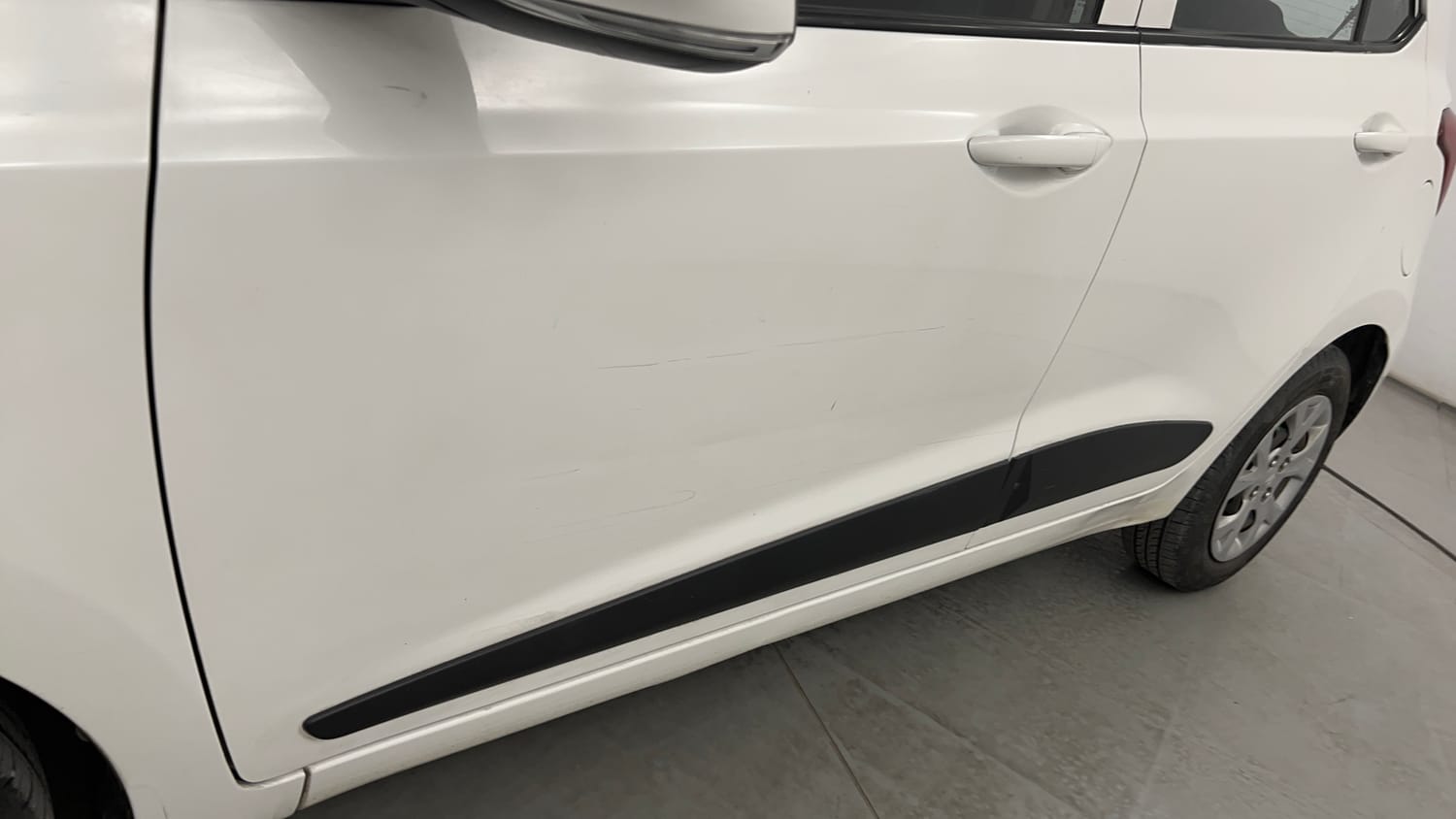 Used 2016 Hyundai Grand i10 Sportz 1.2 Kappa VTVT Petrol Manual dents MINOR DENT