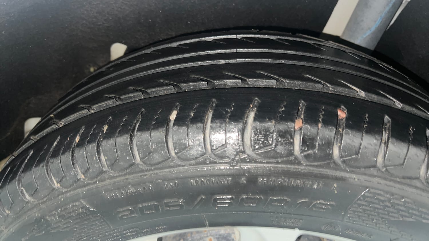 Used 2017 Ford EcoSport Titanium 1.5L Ti-VCT Petrol Manual tyres LEFT REAR TYRE TREAD VIEW
