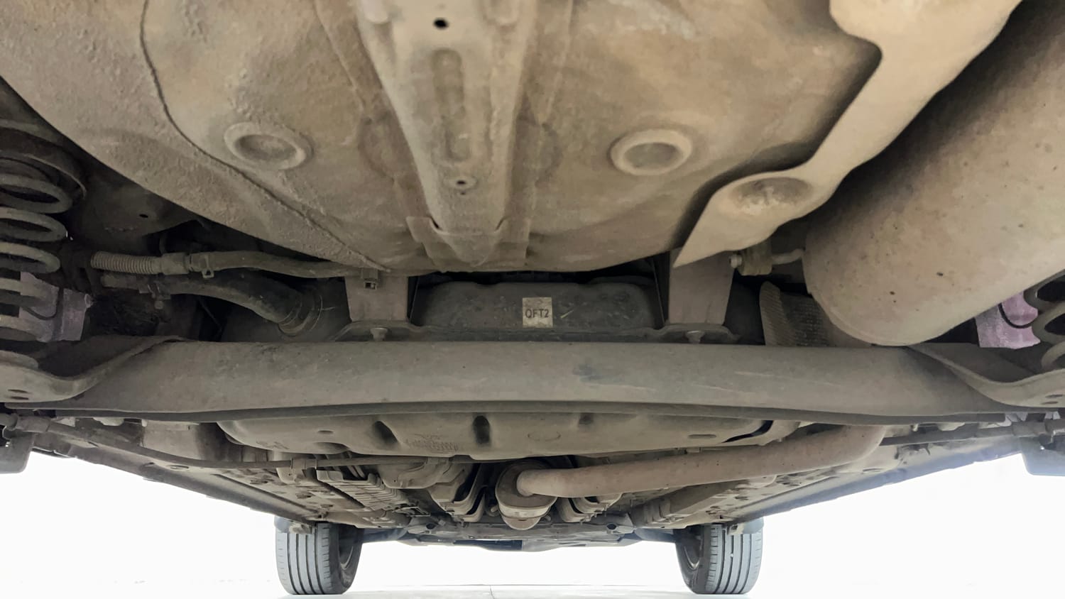 Used 2020 Hyundai Venue SX Plus 1.0 Turbo DCT Petrol Automatic extra REAR UNDERBODY VIEW (TAKEN FROM REAR)