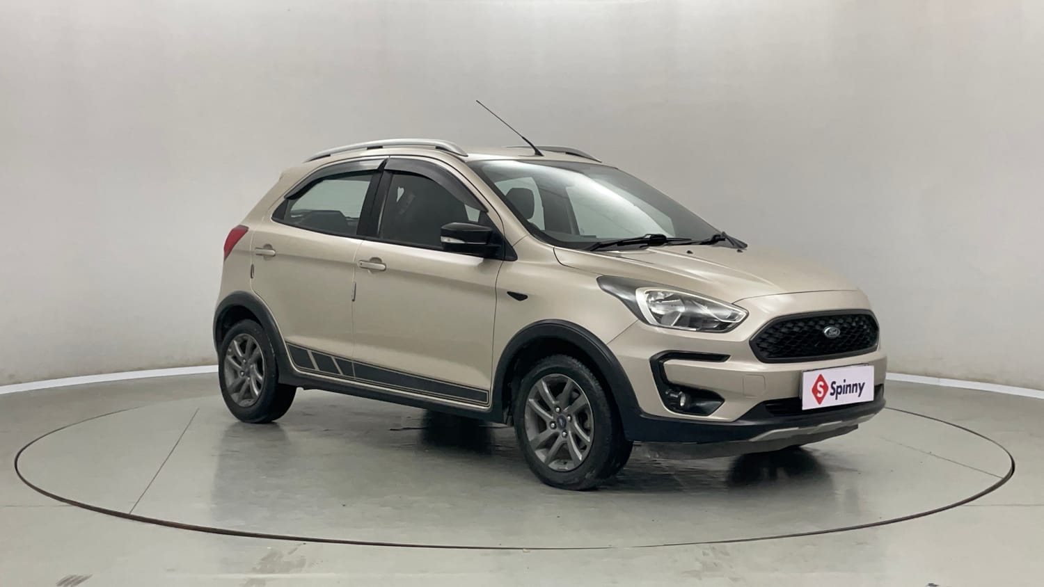 Used 2018 Ford Freestyle Titanium 1.2 Ti-VCT Petrol Manual exterior RIGHT FRONT CORNER VIEW