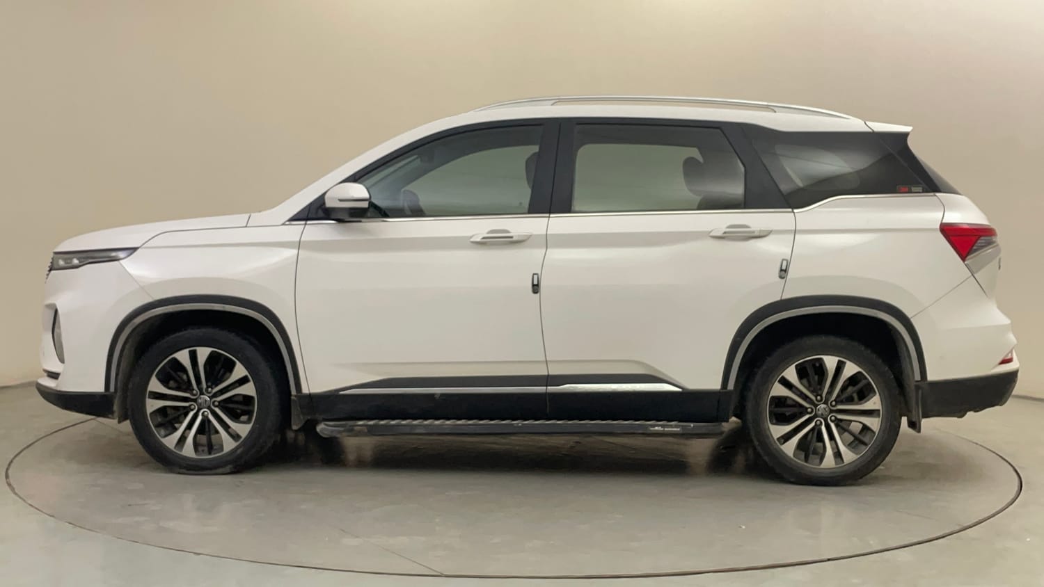 Used 2023 MG Motors Hector Plus Sharp 1.5 Petrol Turbo CVT 6-STR Petrol Automatic exterior LEFT SIDE VIEW
