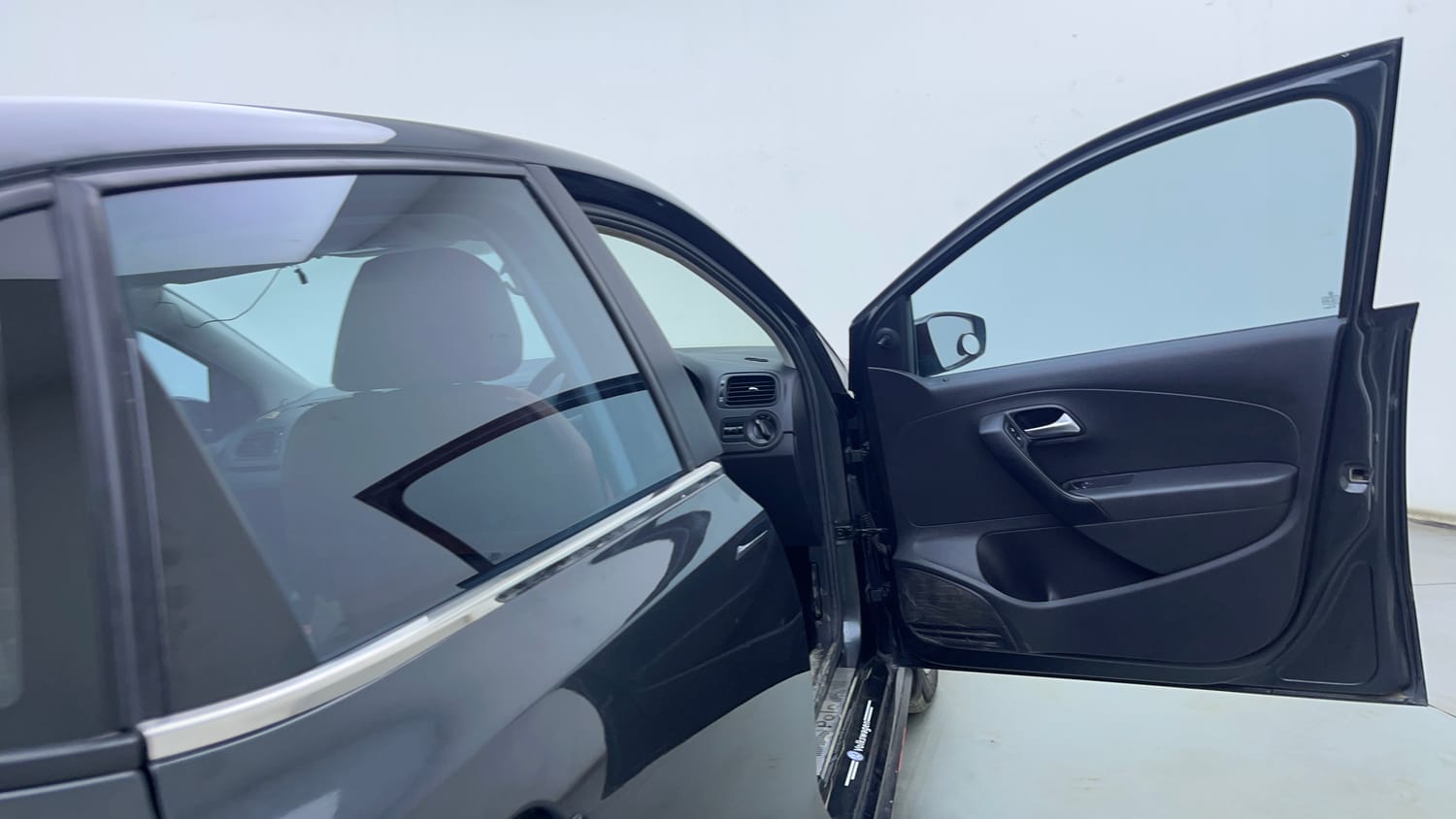 Used 2021 Volkswagen Polo Trendline 1.0L MPI Petrol Manual interior RIGHT FRONT DOOR OPEN VIEW