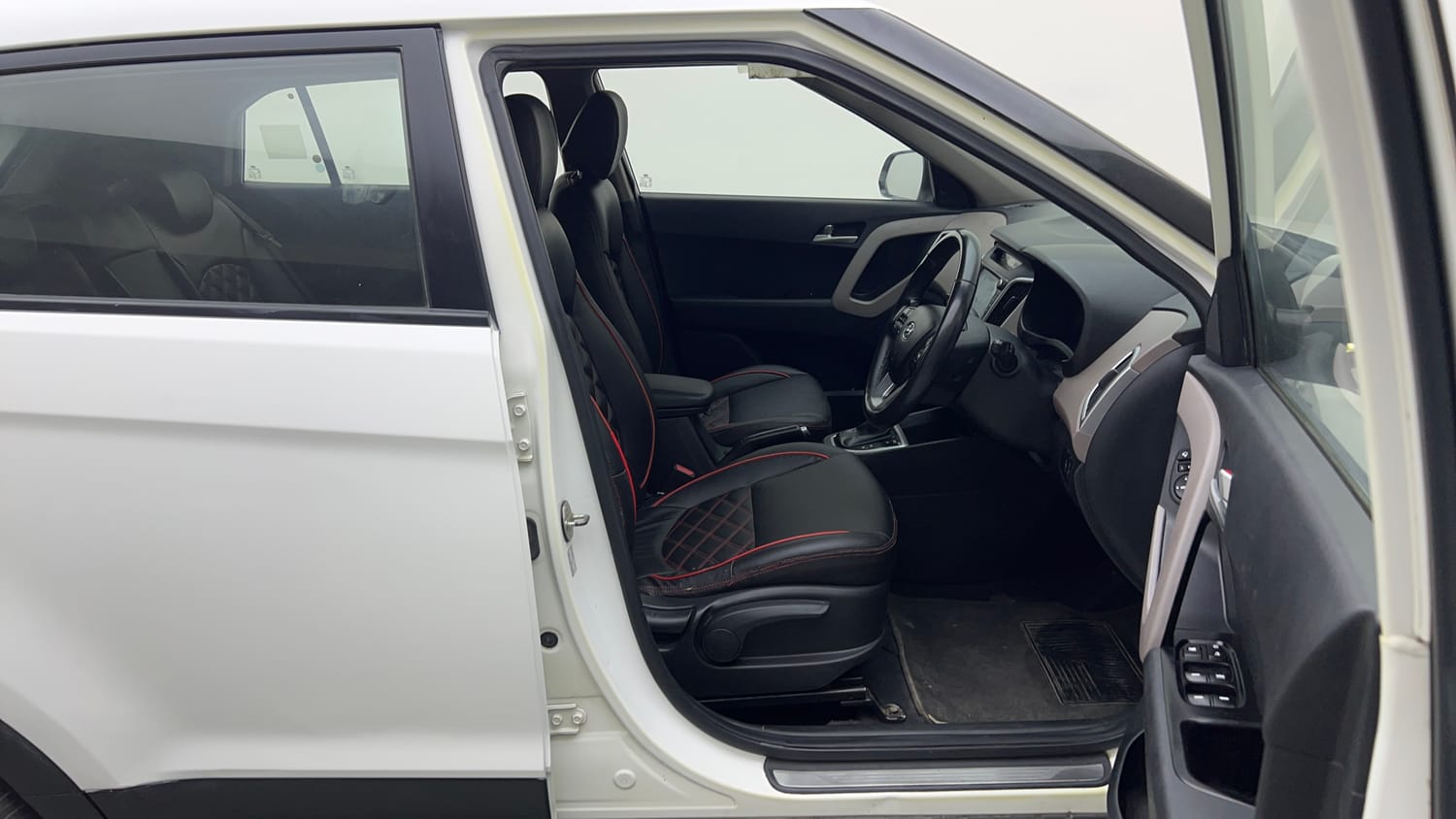 Used 2019 Hyundai Creta SX 1.6 AT CRDi Diesel Automatic interior RIGHT SIDE FRONT DOOR CABIN VIEW
