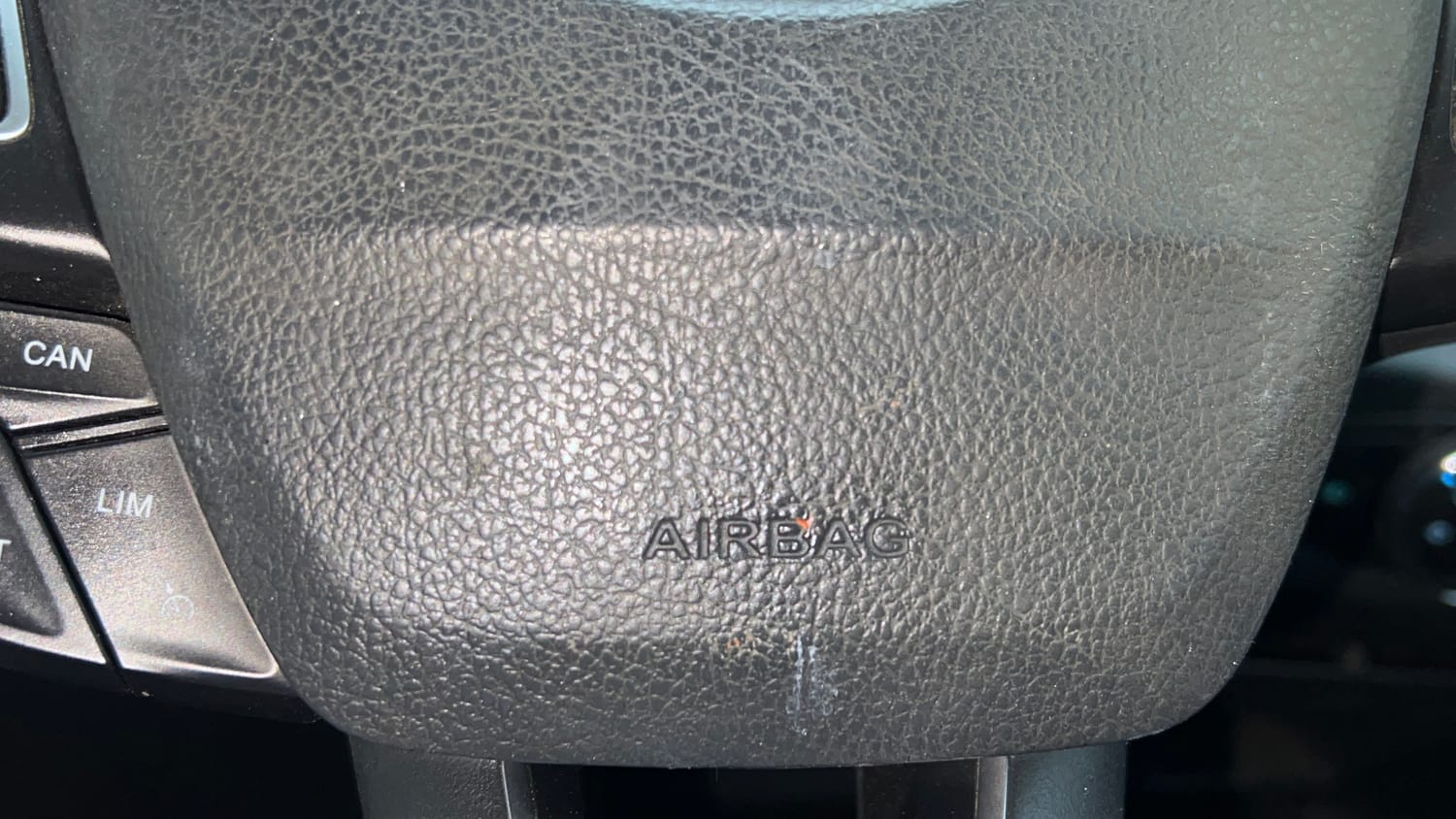 Used 2018 Ford EcoSport Titanium + 1.5L Ti-VCT Petrol Manual top_features Airbags