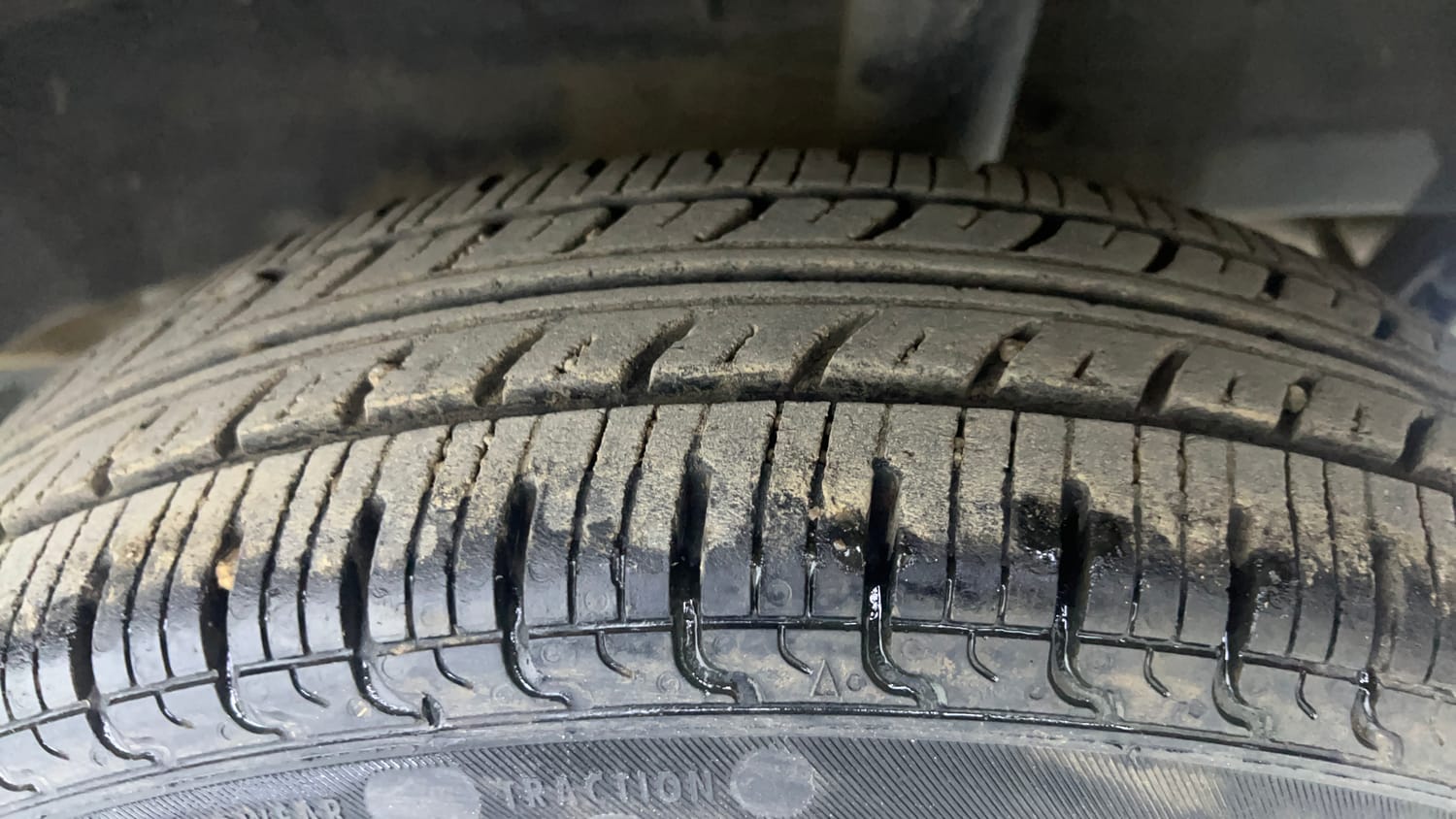 Used 2017 Renault Kwid RXL Petrol Manual tyres LEFT REAR TYRE TREAD VIEW