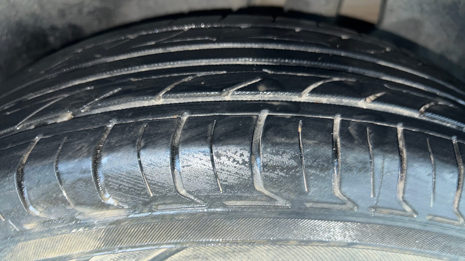 Used 2017 Maruti Suzuki Dzire VXi Petrol Manual tyres LEFT REAR TYRE TREAD VIEW