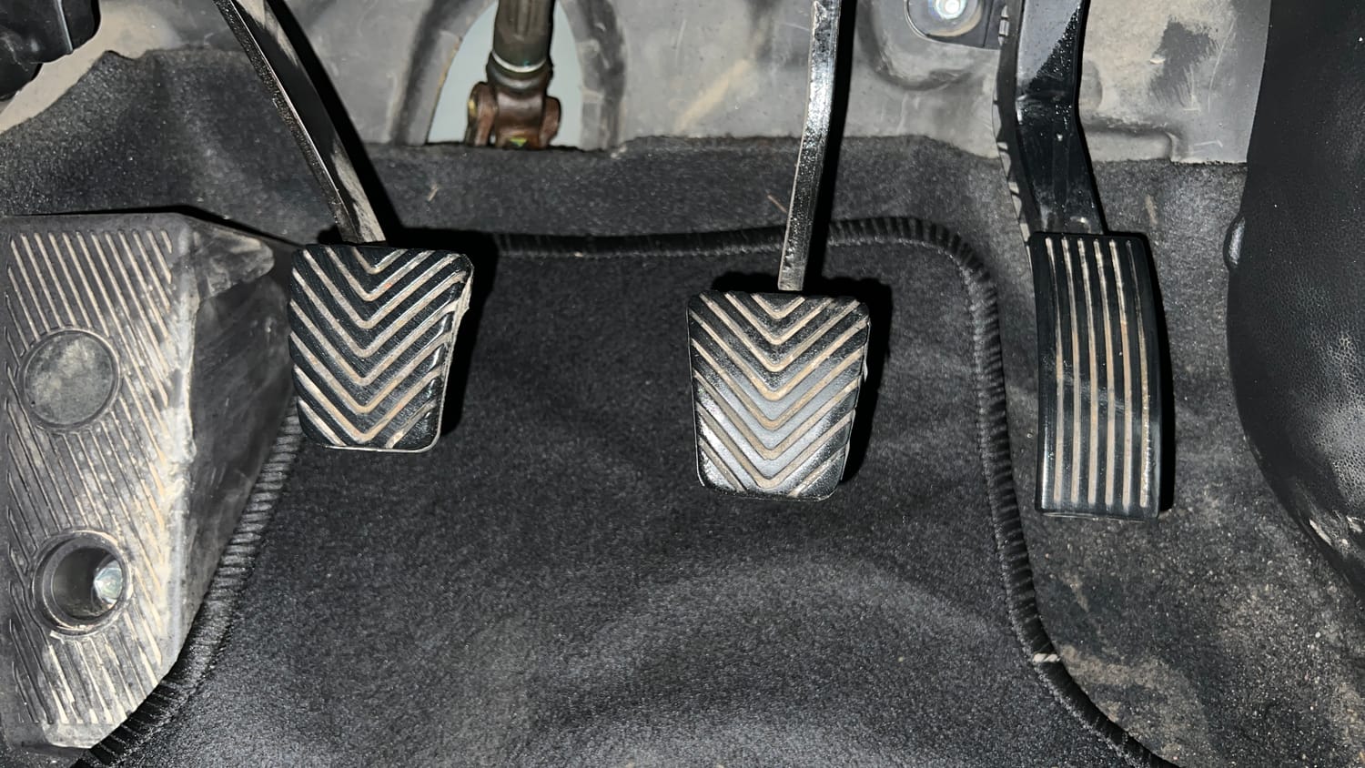 Used 2015 Hyundai Elite i20 Asta 1.2 Petrol Manual interior PEDALS VIEW