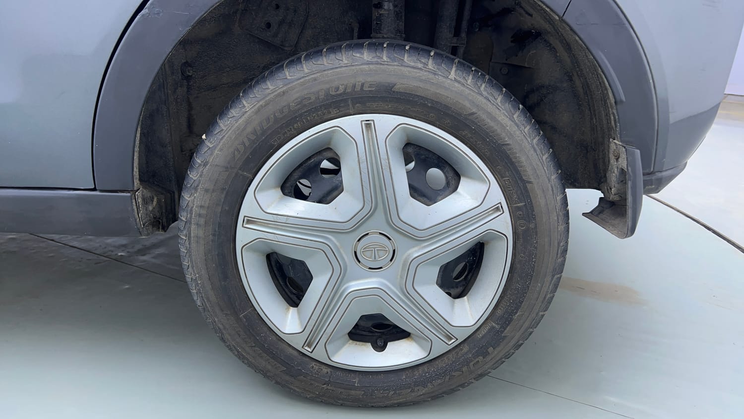 Used 2021 Tata Nexon XM Petrol Manual tyres LEFT REAR TYRE RIM VIEW