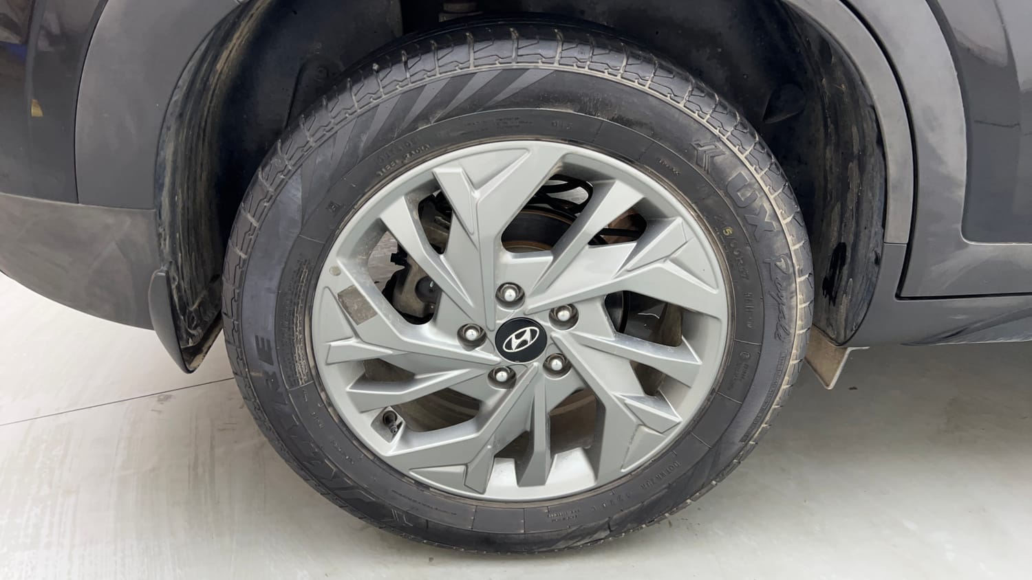 Used 2020 Hyundai Creta SX (O) 1.4 Turbo 7 DCT Petrol Automatic tyres RIGHT REAR TYRE RIM VIEW