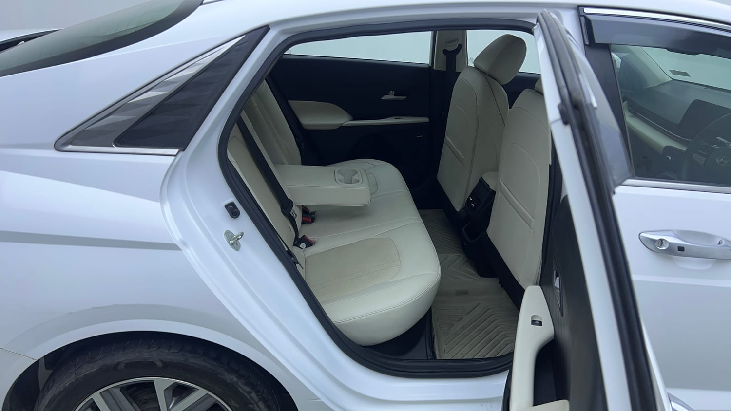 Used 2023 Hyundai Verna SX (O) 1.5 Petrol IVT Petrol Automatic interior RIGHT SIDE REAR DOOR CABIN VIEW
