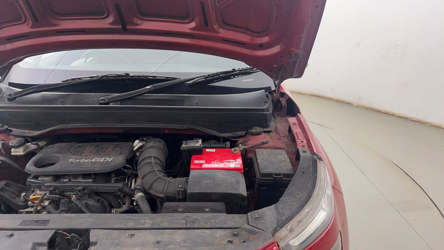 Used 2019 hyundai Venue SX 1.0 Turbo Petrol Petrol Manual engine ENGINE LEFT SIDE HINGE & APRON VIEW