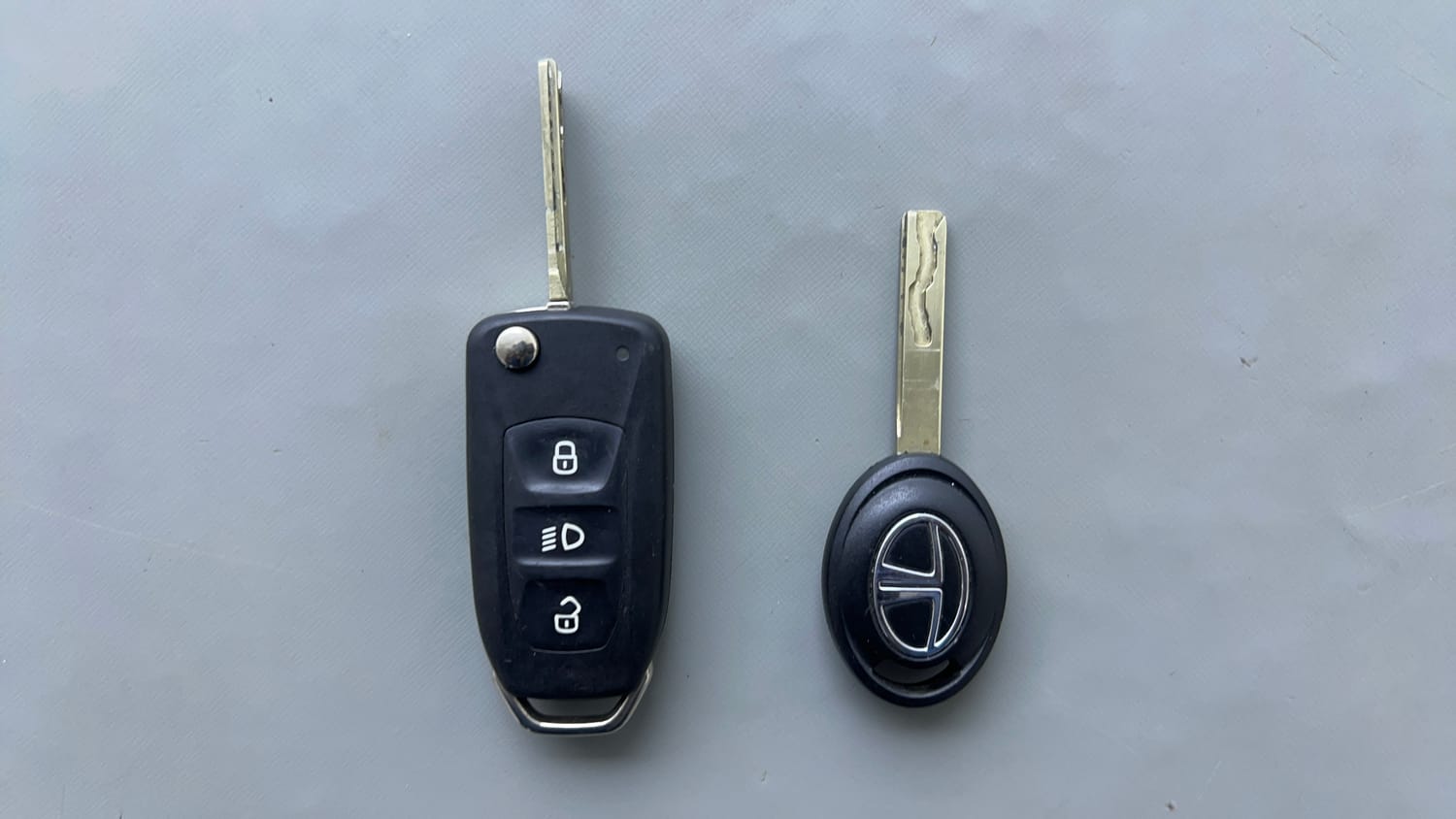 Used 2021 Tata Nexon XM Petrol Manual extra CAR KEY VIEW