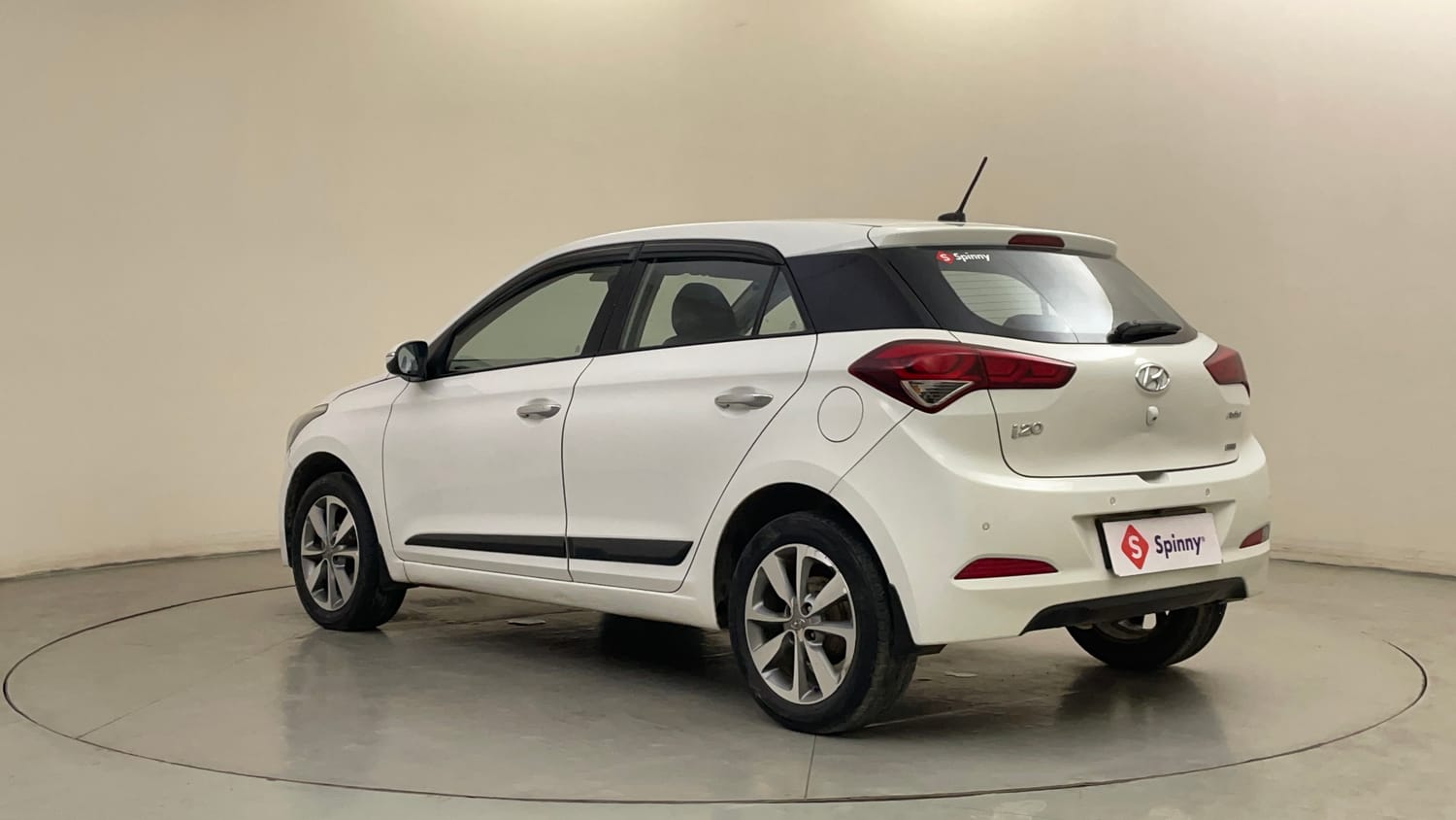 Used 2016 Hyundai Elite i20 Asta 1.4 CRDI (O) Diesel Manual exterior LEFT REAR CORNER VIEW