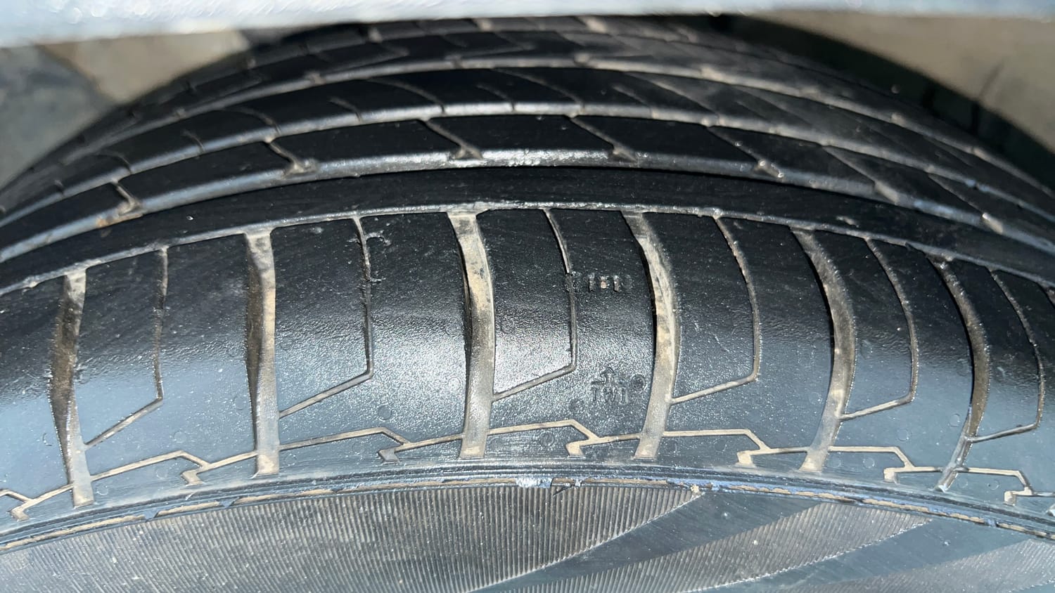 Used 2023 Kia Seltos HTX 1.5 Petrol Manual tyres LEFT FRONT TYRE TREAD VIEW