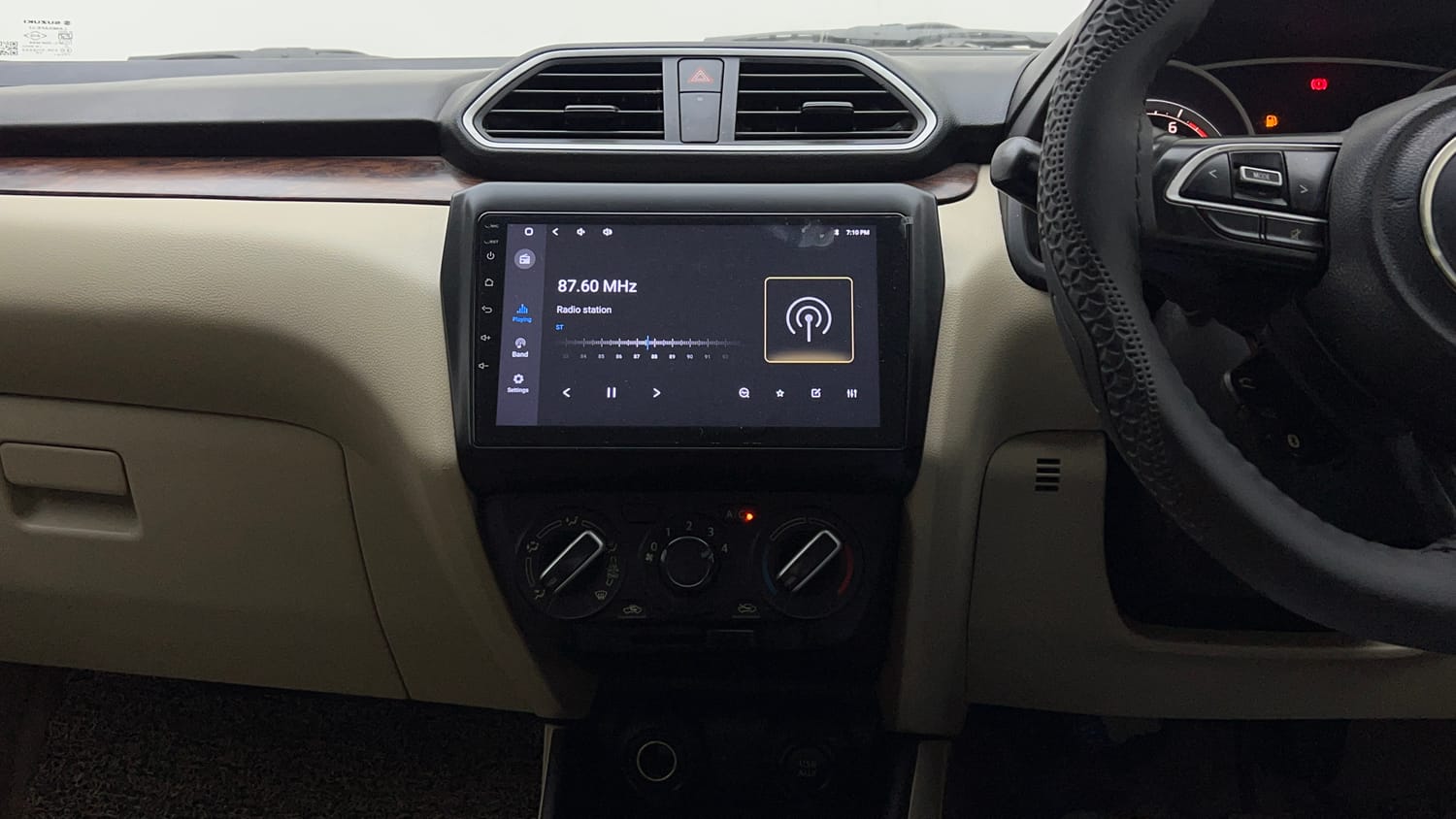 Used 2017 Maruti Suzuki Dzire VXi Petrol Manual interior MUSIC SYSTEM & AC CONTROL VIEW