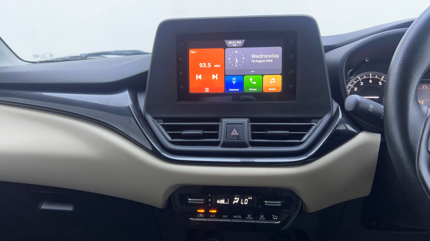 Used 2023 Toyota Glanza S AMT Petrol Automatic interior MUSIC SYSTEM & AC CONTROL VIEW