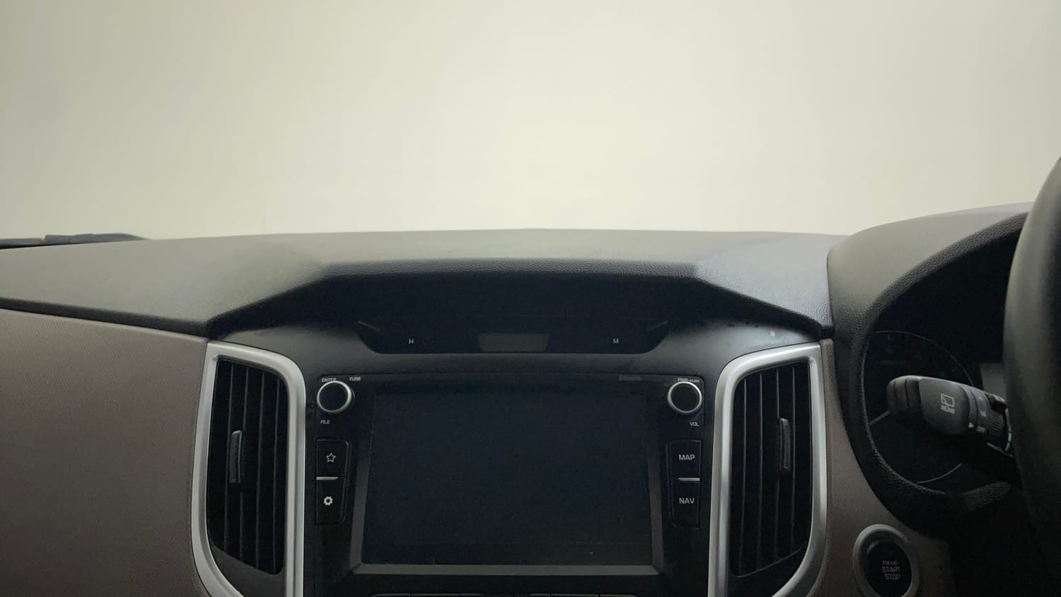 Used 2020 Hyundai Creta SX 1.6 Petrol Petrol Manual top_features Touch screen infotainment system