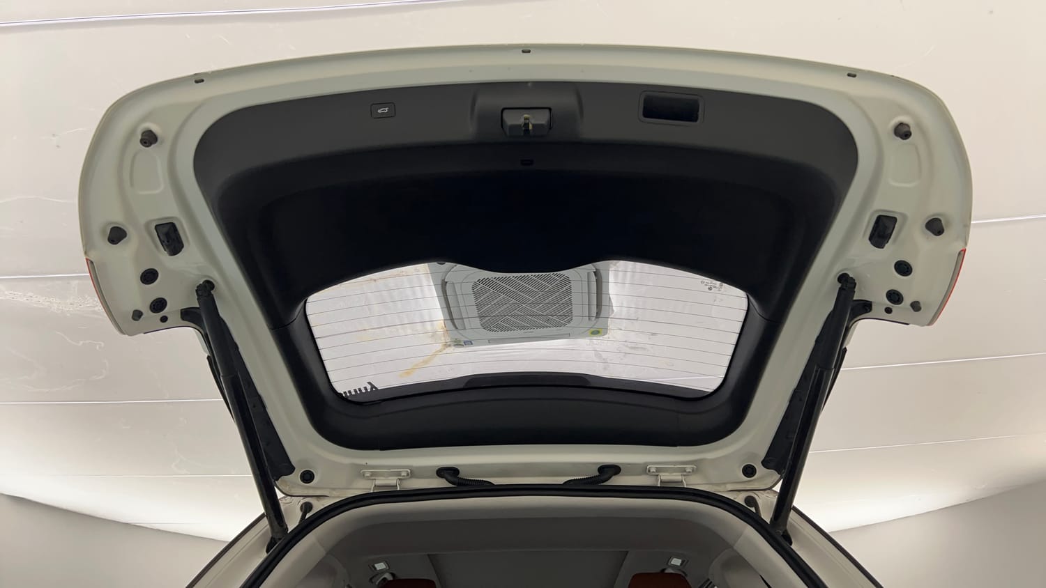 Used 2020 MG Motors Hector Plus Sharp 1.5 DCT Petrol Petrol Automatic interior DICKY DOOR OPEN VIEW