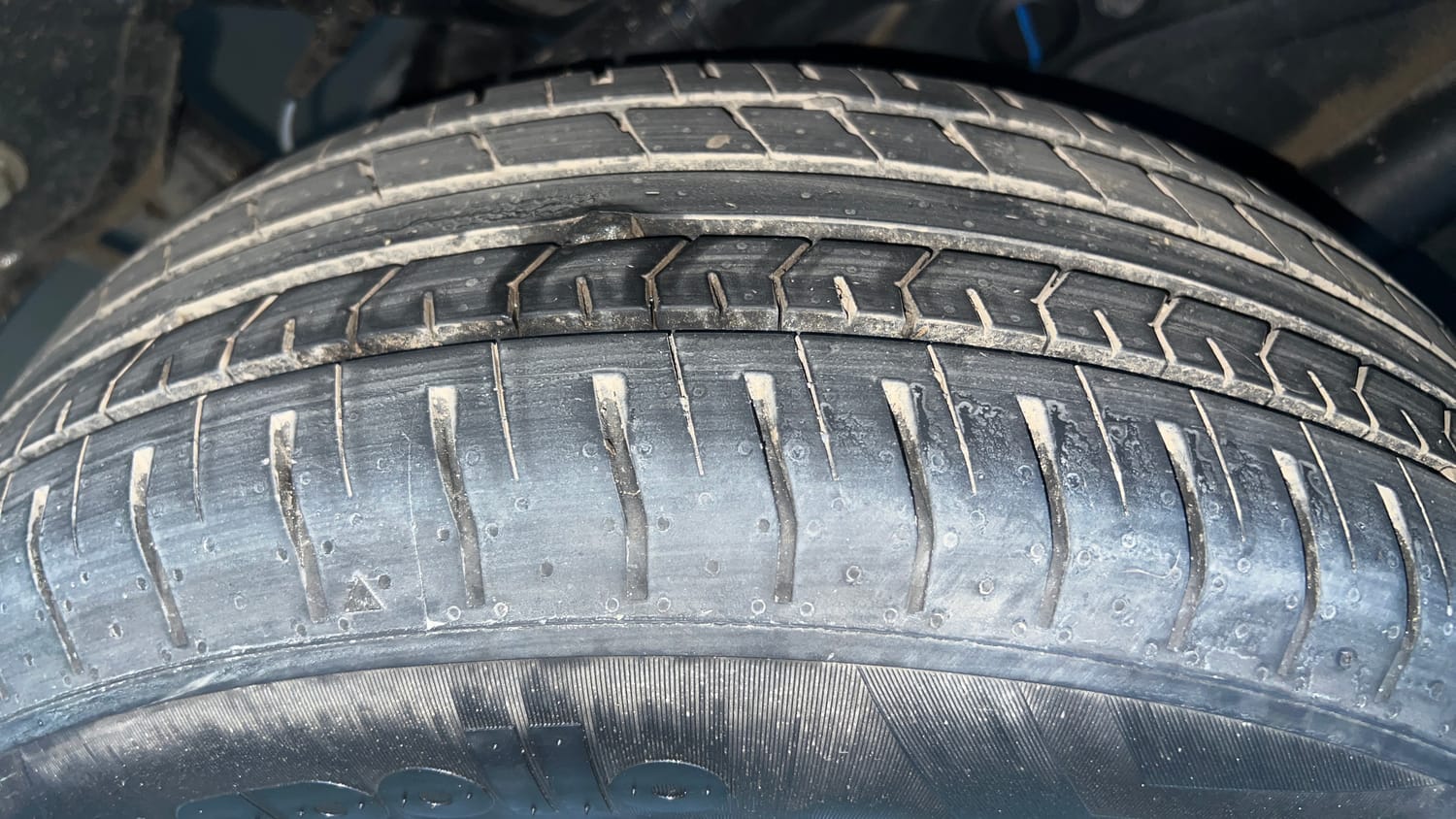 Used 2025 Hyundai Venue S Plus 1.2 Petrol MT Petrol Manual tyres LEFT REAR TYRE TREAD VIEW