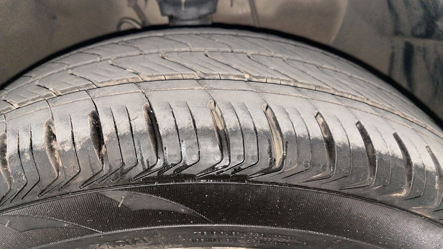Used 2018 Hyundai Elite i20 Asta 1.4 CRDI Diesel Manual tyres RIGHT FRONT TYRE TREAD VIEW
