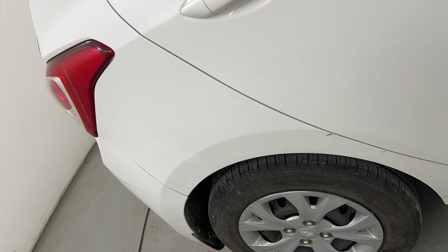 Used 2016 Hyundai Grand i10 Sportz 1.2 Kappa VTVT Petrol Manual dents MINOR DENT