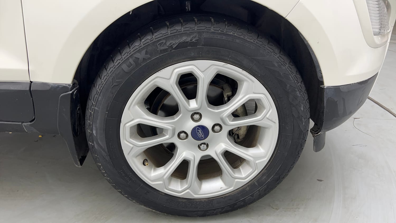 Used 2018 Ford EcoSport Titanium + 1.5L Ti-VCT Petrol Manual tyres RIGHT FRONT TYRE RIM VIEW