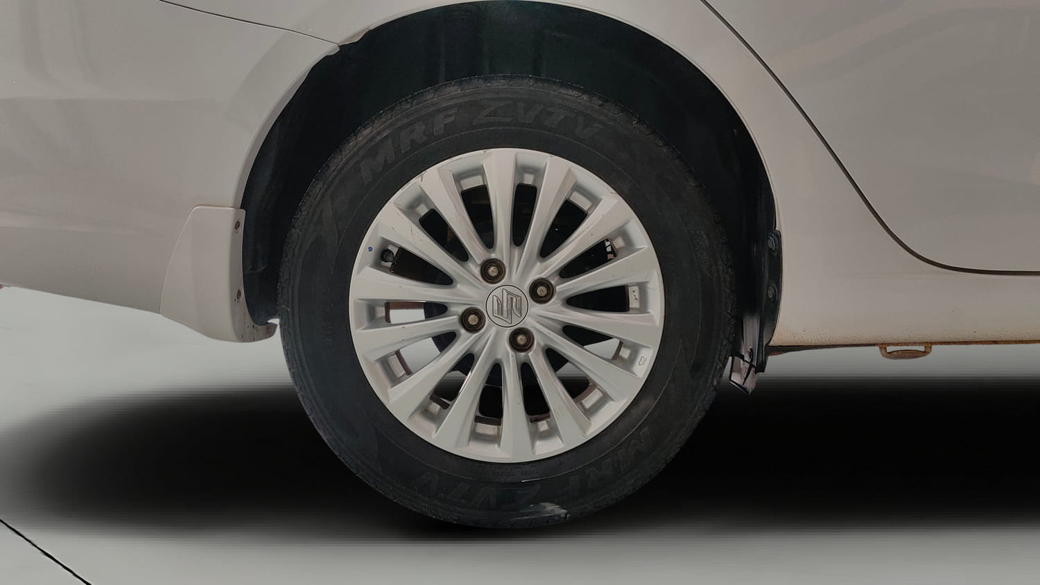 Used 2018 Maruti Suzuki Ciaz Zeta 1.4 MT Petrol Manual tyres RIGHT REAR TYRE RIM VIEW