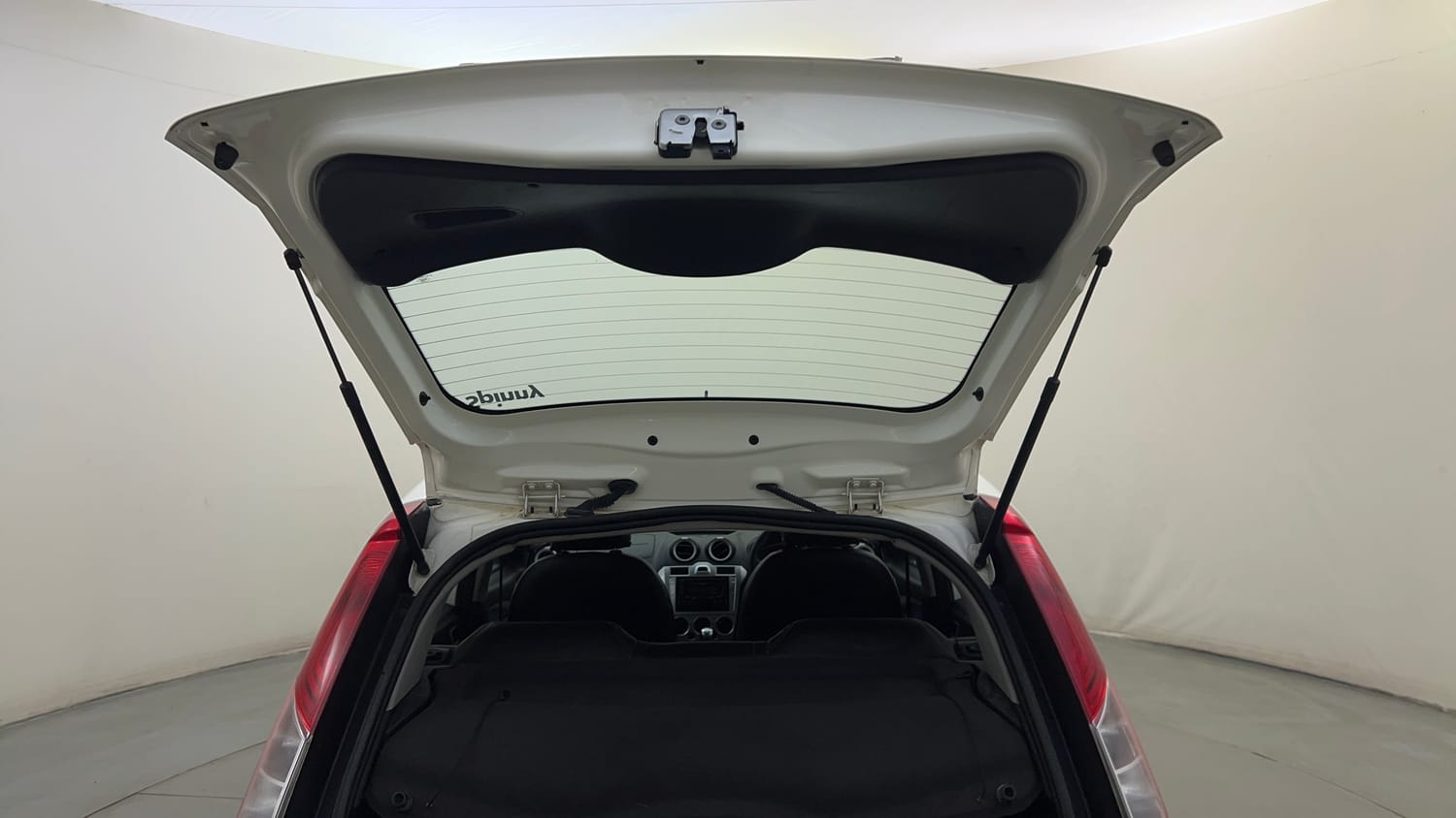Used 2015 Ford Figo Duratec Petrol Titanium 1.2 Petrol Manual interior DICKY DOOR OPEN VIEW