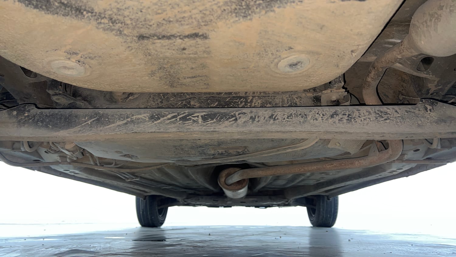 Used 2019 Maruti Suzuki Ignis Delta 1.2 MT Petrol Manual extra REAR UNDERBODY VIEW (TAKEN FROM REAR)