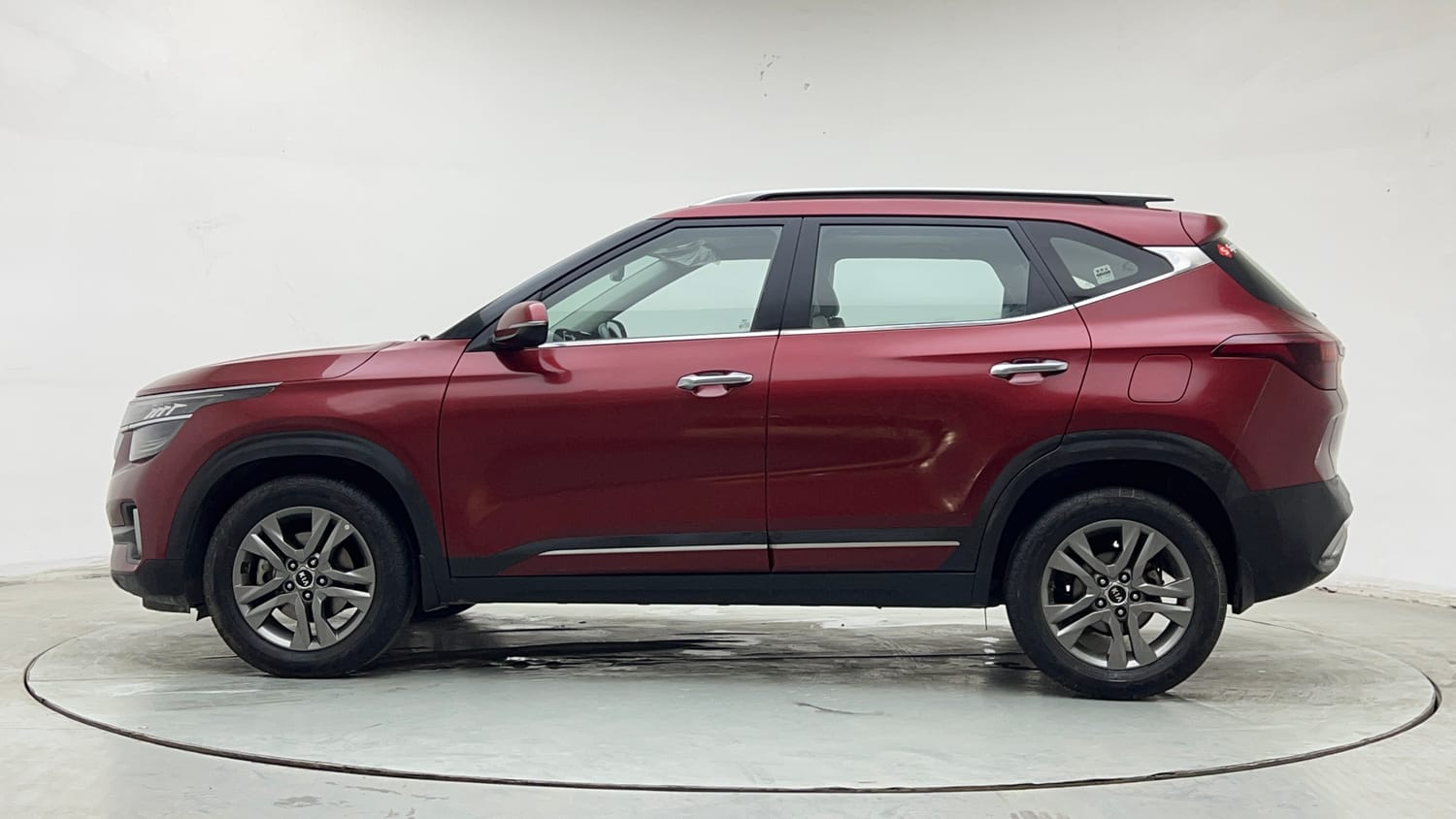 Used 2021 kia Seltos HTX IVT 1.5 Petrol Automatic exterior LEFT SIDE VIEW