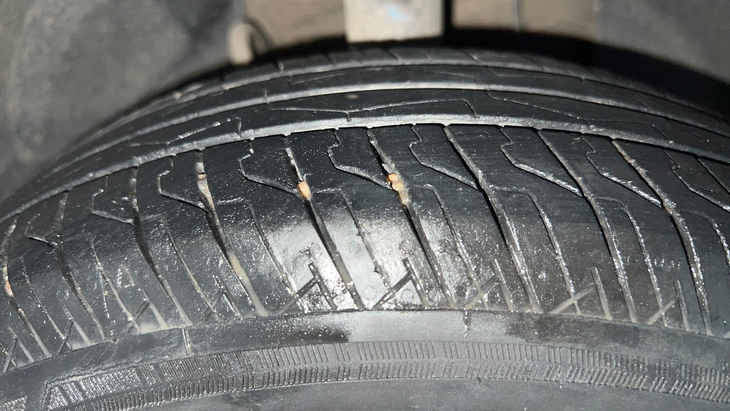 Used 2025 MG Motors Comet EV Exclusive FC Electric Automatic tyres RIGHT FRONT TYRE TREAD VIEW
