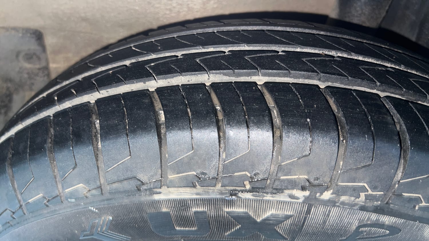 Used 2015 Maruti Suzuki Ritz Vxi BS-IV Petrol Manual tyres LEFT REAR TYRE TREAD VIEW