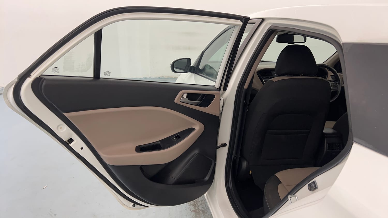 Used 2015 Hyundai Elite i20 Asta 1.2 Petrol Manual interior LEFT REAR DOOR OPEN VIEW