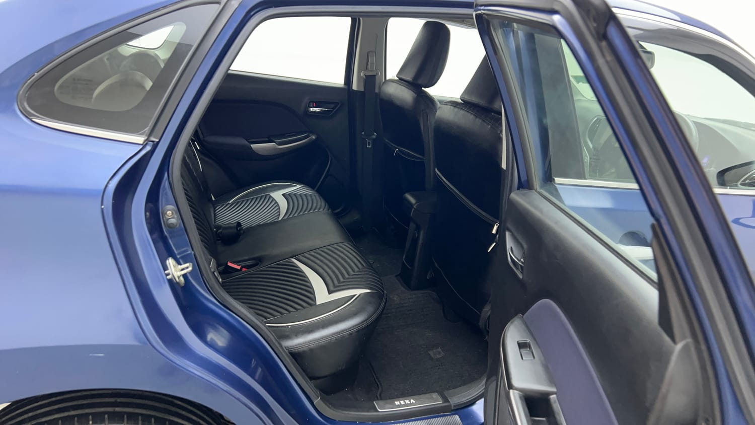 Used 2019 Maruti Suzuki Baleno Zeta Petrol Manual interior RIGHT SIDE REAR DOOR CABIN VIEW